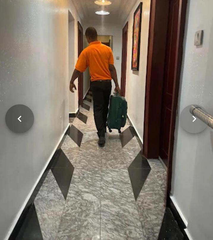 E-Suites Hotel, Абуджа Экстерьер фото