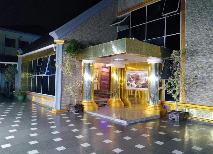 E-Suites Hotel, Абуджа Экстерьер фото