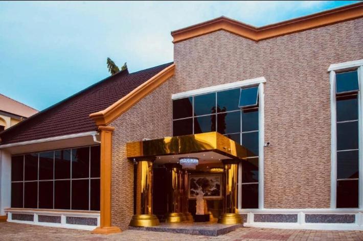 E-Suites Hotel, Абуджа Экстерьер фото